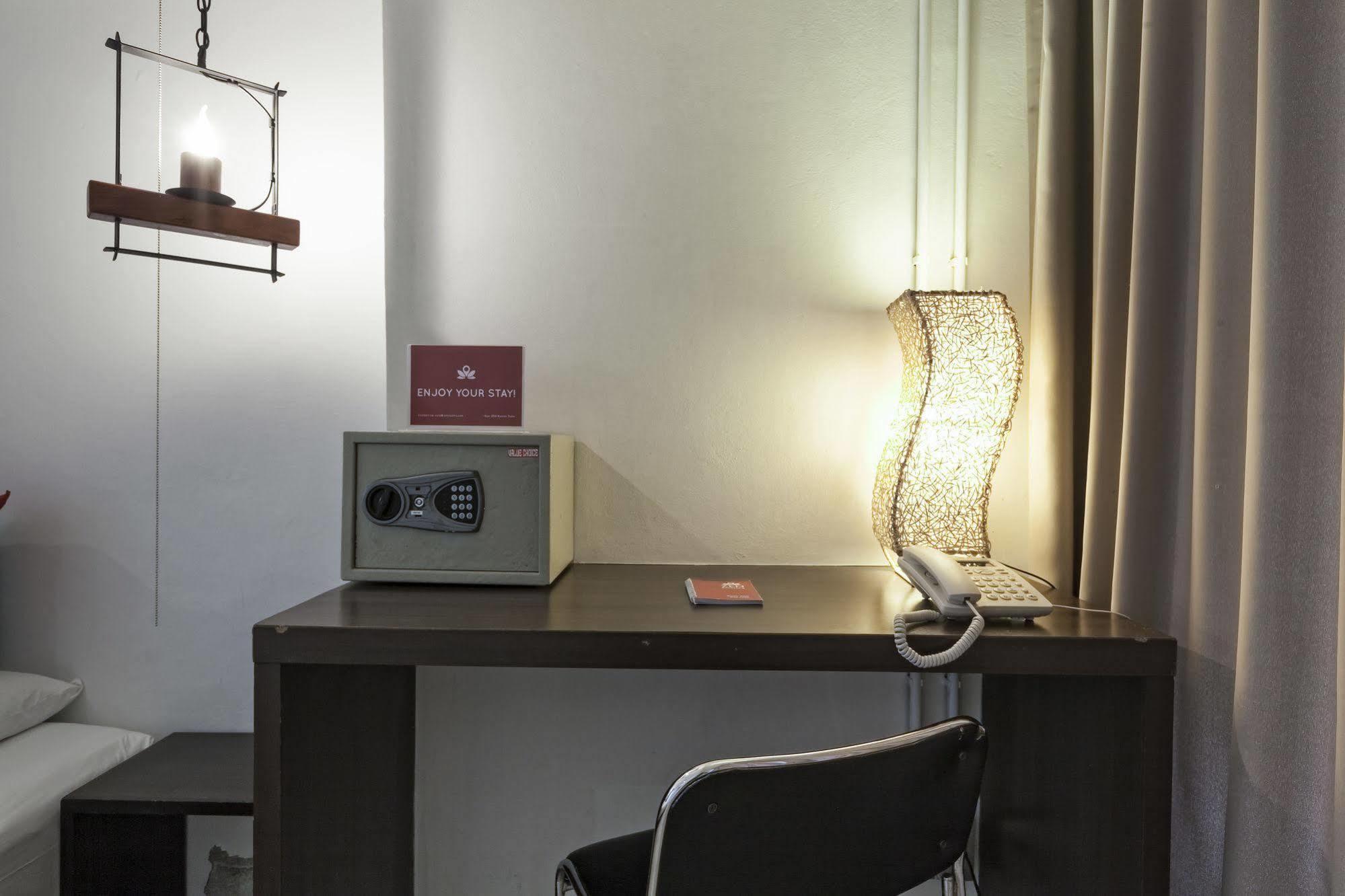Zen Rooms Basic Nanai Phuket Patong Luaran gambar