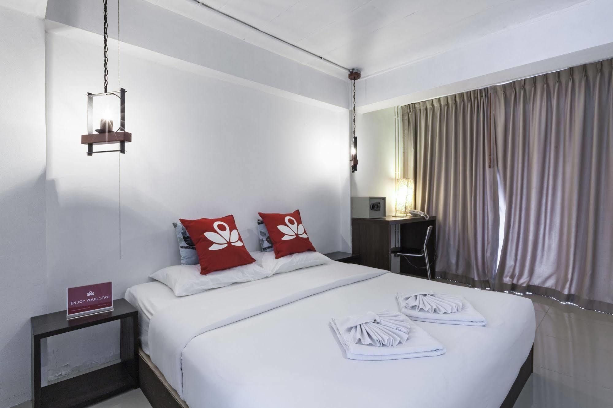 Zen Rooms Basic Nanai Phuket Patong Luaran gambar